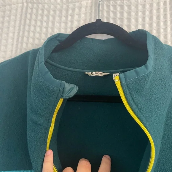 Cotopaxi plus size fall winter Green and Blue Fleece Vest - Picture 5 of 5